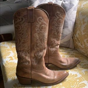 Shyanne Western Boots Women’s Size 9